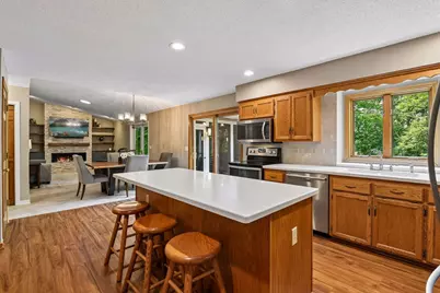 15385 Morraine Way, Eden Prairie, MN 55347 - Photo 21