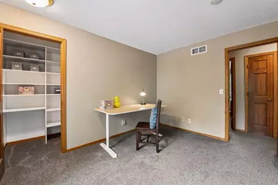 15385 Morraine Way, Eden Prairie, MN 55347 - Photo 33