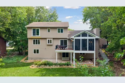 15385 Morraine Way, Eden Prairie, MN 55347 - Photo 5
