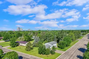 380 7th St NE, Perham, MN 56573 - Photo 3