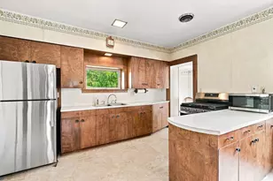 209 2nd Ave SE, New London, MN 56273 - Photo 9