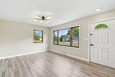 916 Birch Avenue W, Hector, MN 55342 - Photo 5