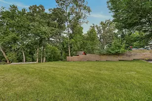 1061 Plummer Ln SW, Rochester, MN 55902 - Photo 5