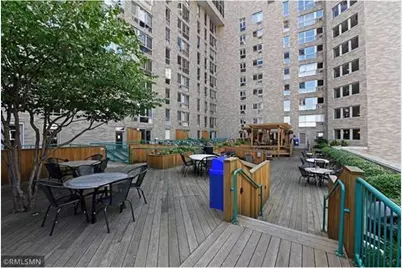 433 S 7th Street #1603, Minneapolis, MN 55415 - Photo 9