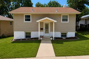 904 S State St, New Ulm, MN 56073 - Photo 1
