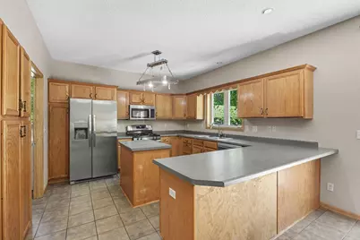 3006 Frank Street, Maplewood, MN 55109 - Photo 9