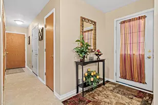 305 Wildwood Cir, Roberts, WI 54023 - Photo 5
