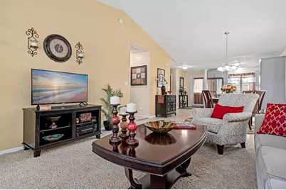 305 Wildwood Circle, Roberts, WI 54023 - Photo 13