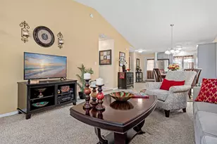 305 Wildwood Cir, Roberts, WI 54023 - Photo 13