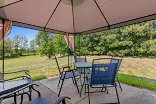 305 Wildwood Cir, Roberts, WI 54023 - Photo 25