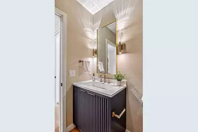 150 Broadway Avenue S #2A, Wayzata, MN 55391 - Photo 19