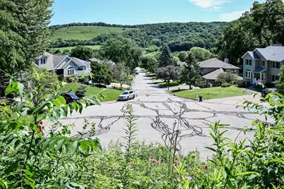 104 Forest Oak Court, Winona, MN 55987 - Photo 3