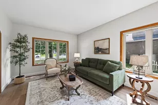 10225 208th St W, Lakeville, MN 55044 - Photo 7