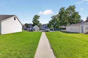 215 6th St NW, Rochester, MN 55901 - Photo 29