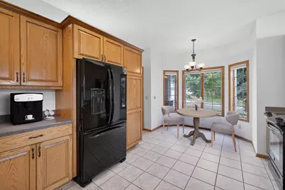 2032 Fox Valley Drive SW, Rochester, MN 55902 - Photo 9