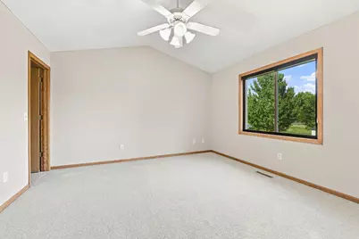 805 Daniel Drive, Belle Plaine, MN 56011 - Photo 17