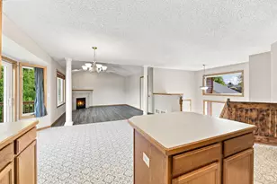 805 Daniel Dr, Belle Plaine, MN 56011 - Photo 9