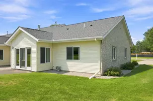 111 S West St, Belle Plaine, MN 56011 - Photo 27
