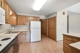 111 S West St, Belle Plaine, MN 56011 - Photo 13