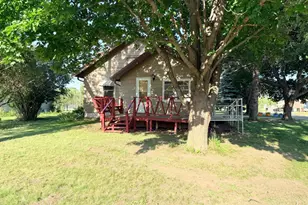 503 2nd Ave NE, Pipestone, MN 56164 - Photo 3