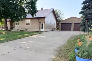 503 2nd Ave NE, Pipestone, MN 56164 - Photo 3