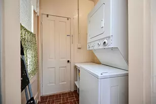 214 E Howard St, Winona, MN 55987 - Photo 9