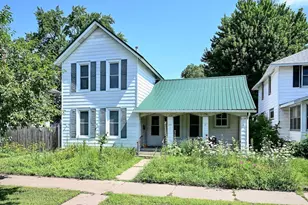214 E Howard St, Winona, MN 55987 - Photo 1