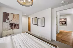 150 Broadway Ave S, Wayzata, MN 55391 - Photo 21