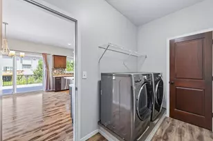 2299 Gall Ave, Maplewood, MN 55109 - Photo 11