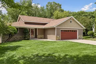6398 47th St N, Oakdale, MN 55128 - Photo 3