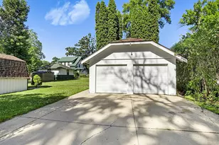 645 Main St S, Hutchinson, MN 55350 - Photo 27