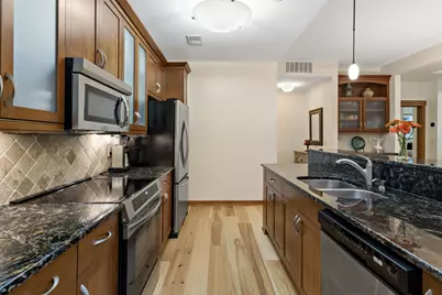 715 Linden Street #108, Mendota Heights, MN 55118 - Photo 3