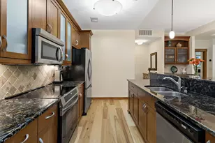 715 Linden St, Mendota Heights, MN 55118 - Photo 3
