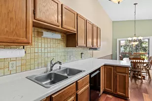 1314 Deercliff Ln, Eagan, MN 55123 - Photo 7