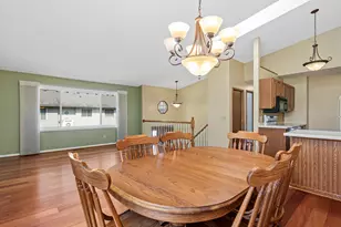 1314 Deercliff Ln, Eagan, MN 55123 - Photo 5