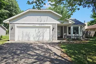 10928 Rhode Island Cir N, Champlin, MN 55316 - Photo 3