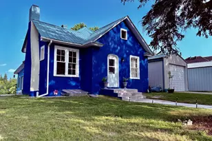 502 1st Ave SE, Baudette, MN 56623 - Photo 1