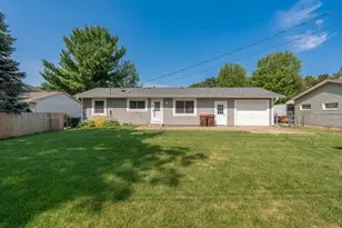 1449 Park Hills Ct, Woodbury, MN 55125 - Photo 21