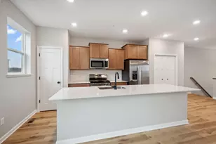 10366 Birchwood Cir, Victoria, MN 55318 - Photo 5