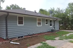 5637 Emerson Ave N, Brooklyn Center, MN 55430 - Photo 9