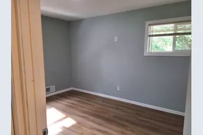 5637 Emerson Avenue N, Brooklyn Center, MN 55430 - Photo 25