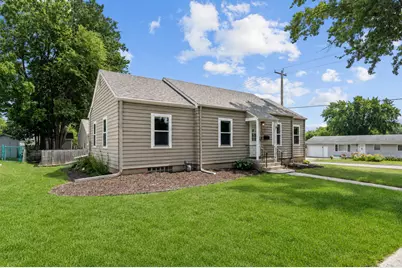 949 7th Avenue SW, Faribault, MN 55021 - Photo 23