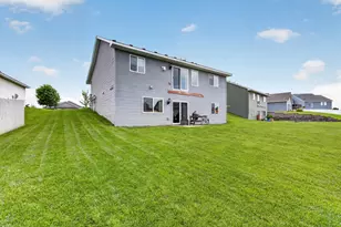 913 Moline Loop NW, Isanti, MN 55040 - Photo 21
