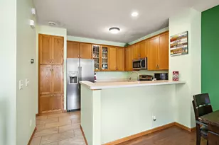 1072 Henslow Ave N, Oakdale, MN 55128 - Photo 7
