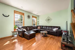 1072 Henslow Ave N, Oakdale, MN 55128 - Photo 3