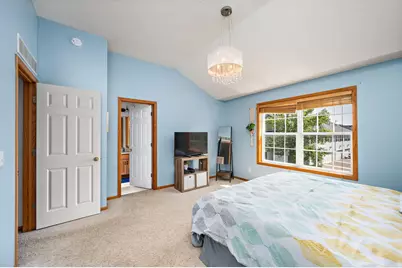 1072 Henslow Avenue N, Oakdale, MN 55128 - Photo 13