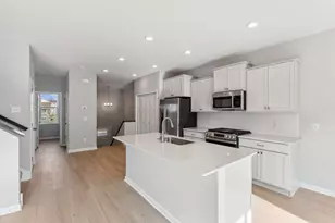10360 Birchwood Cir, Victoria, MN 55318 - Photo 7