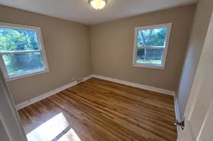 1020 Evergreen Ln N, Plymouth, MN 55441 - Photo 7