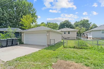 5132 Vincent Avenue N, Minneapolis, MN 55430 - Photo 39