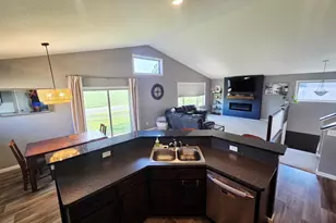 1667 Hidden Trail, Mayer, MN 55360 - Photo 3